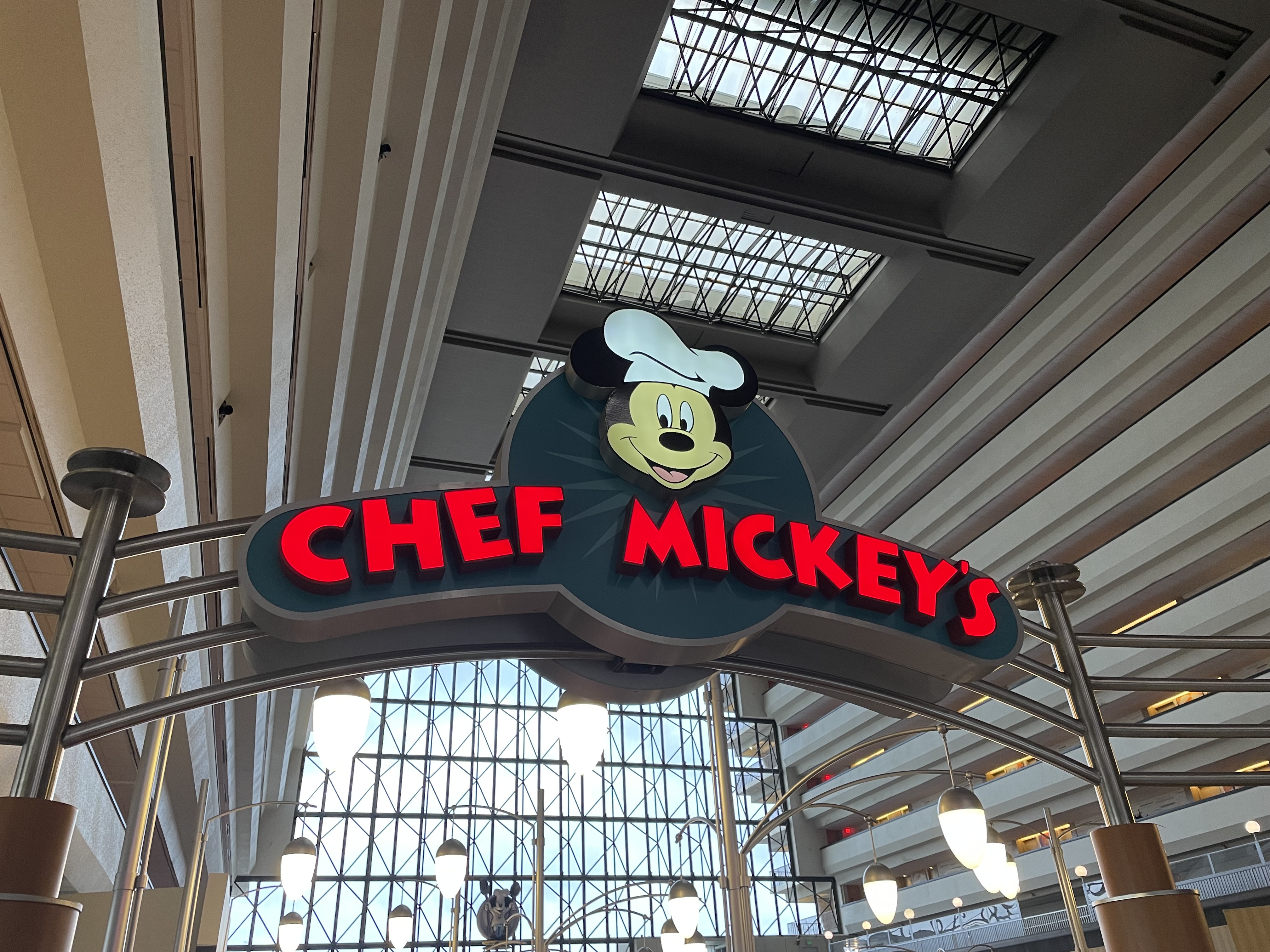 Todo sobre el desayuno en Chef Mickey’s